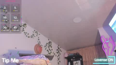 Bonie Smith online show from April 29, 10:26 pm