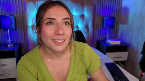 bonnali_lune online show from April 21, 1:42 am