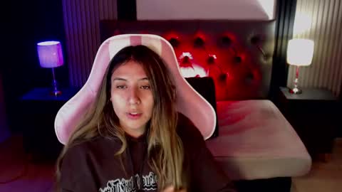 bonnali_lune online show from May 31, 5:02 am