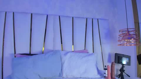 Bonnie online show from October 4, 11:38 am