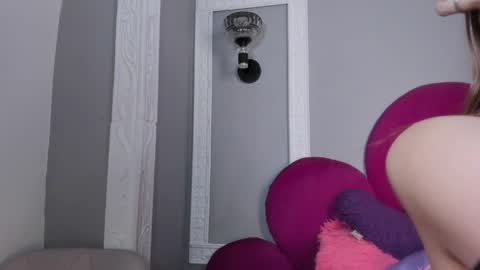 Bonnie online show from April 10, 10:27 pm