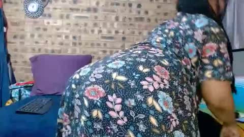 bootytwerkxxx online show from March 23, 10:54 am