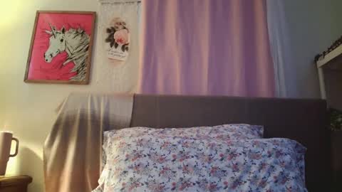 BossMom online show from February 26, 3:43 pm