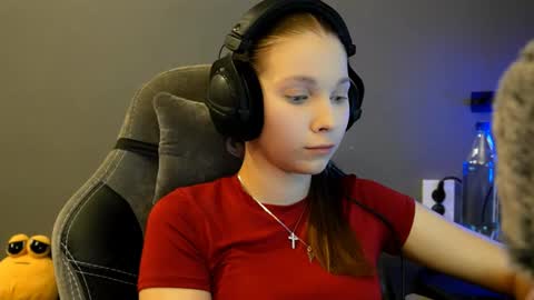 Alice online show from January 6, 5:38 pm