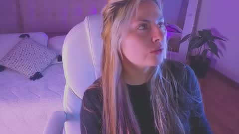 BRANDY  online show from September 17, 12:25 pm