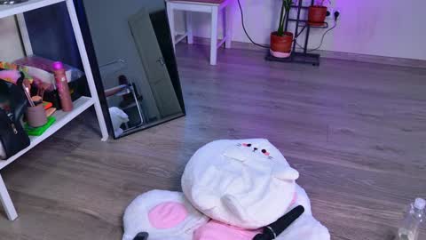 Ashley Dolce and Lou online show from December 13, 7:53 pm