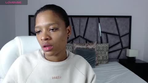 Brenda online show from March 1, 12:01 pm