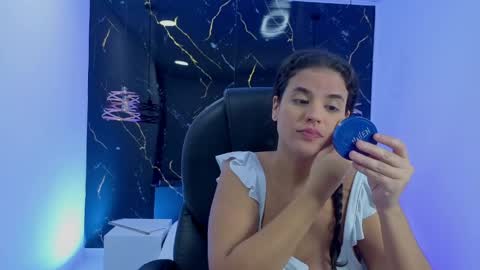 Manuela online show from June 3, 3:51 am