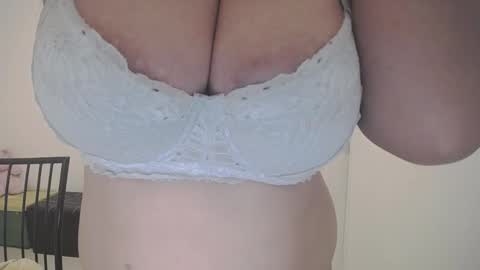 Briana online show from December 3, 9:12 pm