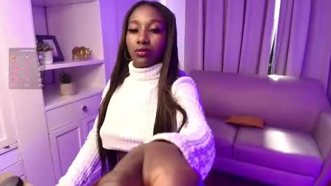brianna_styles online show from September 22, 1:42 pm
