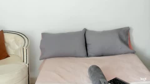 briannawhite10 online show from October 1, 2:22 pm