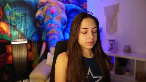 Briar Rose online show from December 7, 2:35 pm