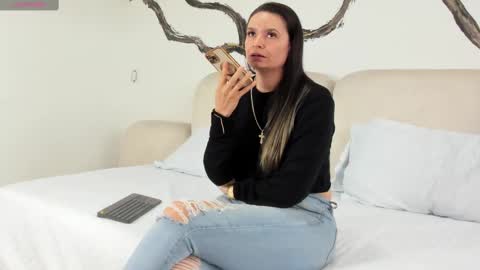    online show from March 8, 2:16 pm