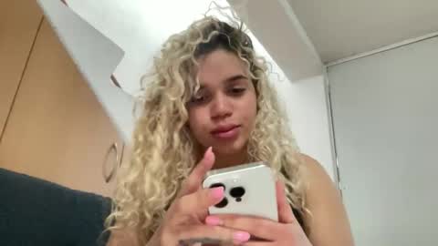 brithneysquirt online show from April 2, 1:08 pm