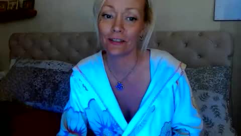 brittneychats81 online show from March 30, 4:06 pm