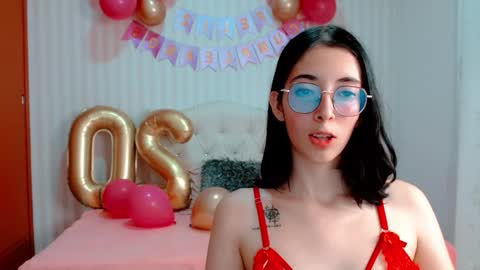 Brook Loves online show from December 15, 10:15 pm