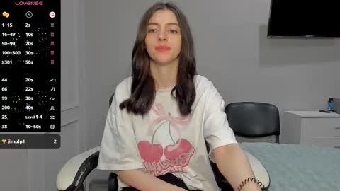 broosnica1 online show from October 30, 7:33 am