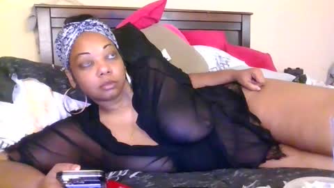 brownroundrenee online show from November 30, 11:36 am