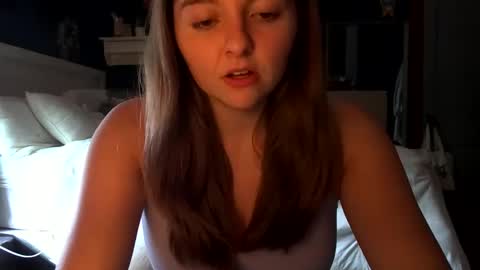 brunettebaby040 online show from September 14, 6:17 pm