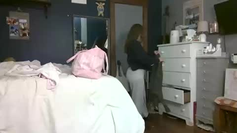 brunettebaby040 online show from October 10, 4:17 am