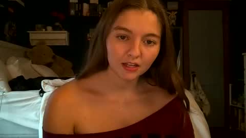 brunettebaby040 online show from September 24, 10:09 pm