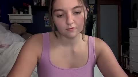 brunettebaby040 online show from September 22, 1:59 am