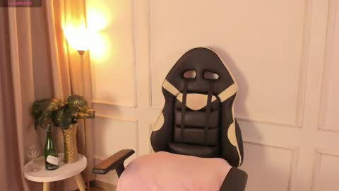 Brenda online show from February 20, 11:34 am