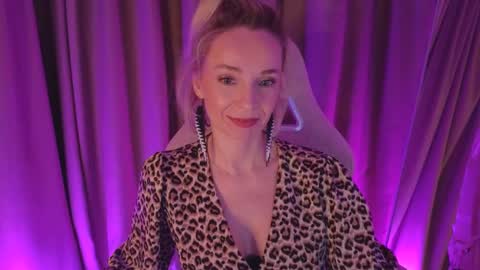 bubbling_crush online show from February 28, 5:48 pm