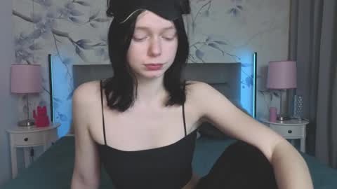 Leona online show from February 11, 11:06 pm