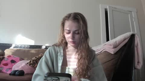 Buffy online show from December 3, 3:11 pm