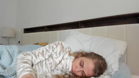 Buffy online show from September 20, 3:21 pm