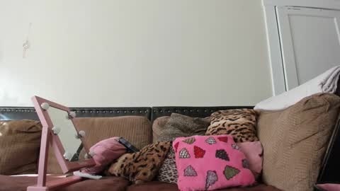 Buffy online show from December 21, 6:55 pm