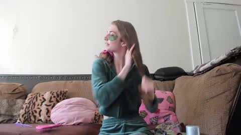 Buffy online show from January 2, 8:35 pm