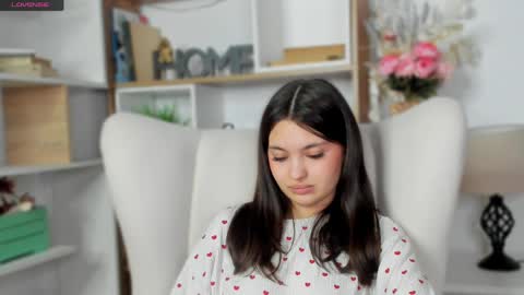 Aria online show from April 8, 7:21 am