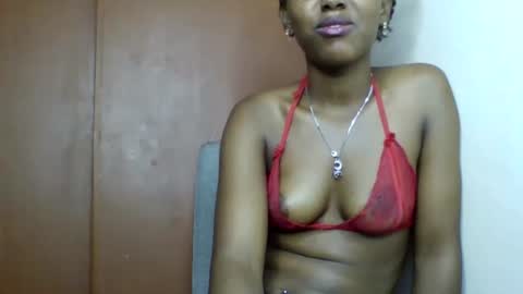 bunnydiva_ online show from February 17, 8:35 am