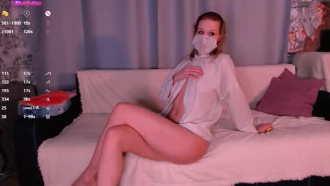 burning_g1rl online show from March 18, 4:12 pm