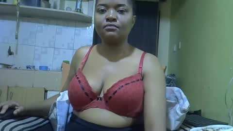 busty kenzi online show from January 24, 10:08 pm