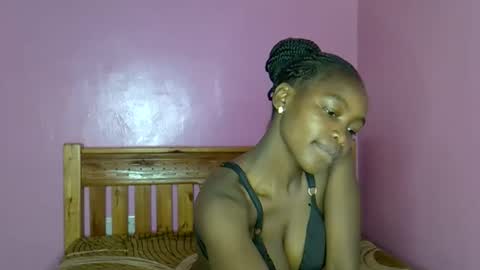 C--trish online show from October 10, 9:25 am