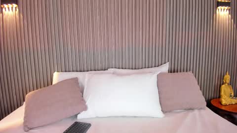 Caitlyn  online show from February 27, 11:54 am