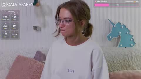 calvia_farey online show from October 7, 9:52 pm