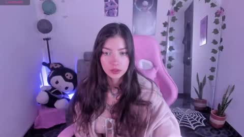 CAMI  online show from October 13, 11:51 pm