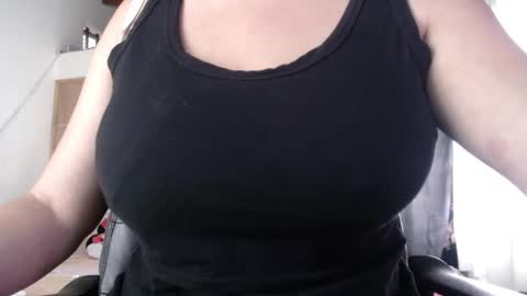 camila online show from February 12, 12:33 pm