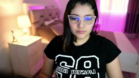 Camila buitrago online show from March 8, 8:57 pm