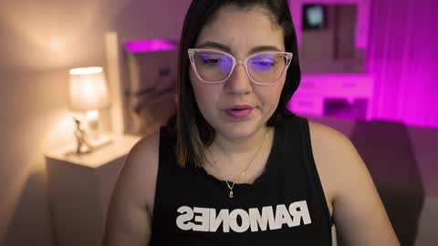 Camila buitrago online show from December 14, 10:50 pm