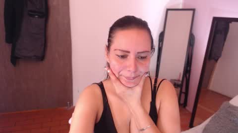 camila online show from November 28, 6:11 pm