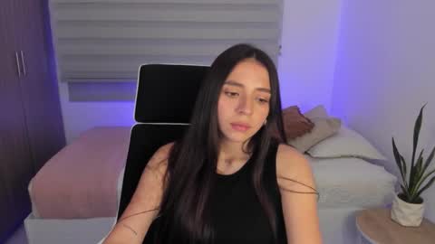  C A M I  online show from March 13, 9:49 pm