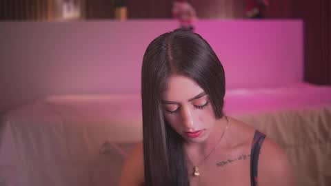 camila_martinez9 online show from January 10, 11:48 am