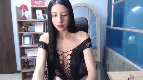 camila_reyess_ online show from December 15, 3:34 am