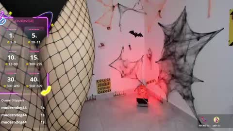 Cami  online show from October 4, 1:39 pm