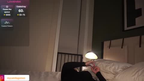 Camila online show from January 28, 11:50 pm